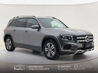Usata Mercedes GLB200 163 CV (119 kW) 2021 Grigio montagna SUV