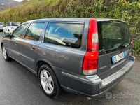 Usata Volvo V70 163 CV (119 kW) 2003 Grigio Station wagon