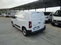 Usata Fiat Doblò 102 CV (75 kW) 2023 Bianco Monovolume