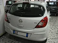 Używany Opel Corsa Edition 75 KM (55 kW) 2014 Biały Hatchback