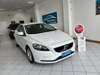 Usata Volvo V40 119 CV (87 kW) 2017 Bianco Berlina