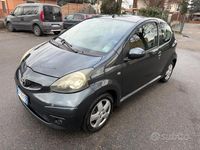 Gebraucht Toyota Aygo 68 PS (50 kW) 2007 Grau Kleinwagen