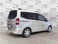 Usata Ford Tourneo Courier 101 CV (74 kW) 2019 Argento Monovolume
