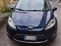Usata Ford Fiesta 71 CV (52 kW) 2010 Blu Berlina
