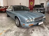 Usata Jaguar XJ Sovereign 241 CV (177 kW) 1997 Bluazzurro Berlina