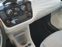 Usata VW up! Beats 60 CV (44 kW) 2018 Bianco Utilitaria
