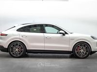 Usata Porsche Cayenne 519 CV (381 kW) 2024 Bianco SUV