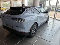 Nuova Ford Mustang Extended Range 276 CV (202 kW) 2026 Glacier grey Coupé