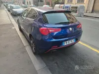 Usata Alfa Romeo Giulietta Exclusive 105 CV (77 kW) 2013 Bluazzurro Utilitaria