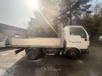 Usata Nissan Cabstar 106 CV (77 kW) 2000 Bianco Pick-up