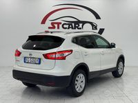 Usata Nissan Qashqai Tekna 110 CV (80 kW) 2017 Bianco SUV