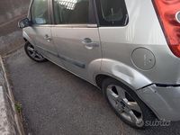 Usata Ford Fiesta 68 CV (50 kW) 2006 Grigio Utilitaria