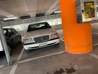 Usata Mercedes C180 122 CV (89 kW) 1995 Bianco Berlina