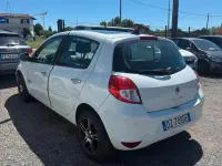 Usata Renault Clio II Luxe 85 CV (62 kW) 2009 Bianco Berlina
