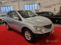 Usata SsangYong Actyon 141 CV (103 kW) 2007 Argento SUV