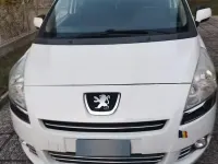 Usata Peugeot 5008 112 CV (82 kW) 2012 Bianco Monovolume