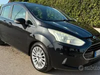 Usata Ford B-MAX 95 CV (69 kW) 2012 Nero Monovolume