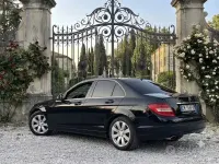 Usata Mercedes C220 Avantgarde 136 CV (100 kW) 2011 Nero Berlina