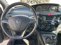 Usata Lancia Ypsilon 69 CV (50 kW) 2022 Grigio Utilitaria