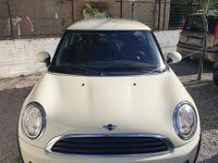 Begagnad Mini ONE 95 HK (69 kW) 2009 Vit Halvkombi