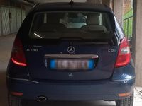 Usata Mercedes A180 109 CV (80 kW) 2010 Blu Berlina