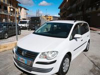 Usata VW Touran Conceptline 108 CV (79 kW) 2008 Bianco Monovolume