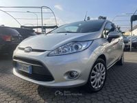 Usata Ford Fiesta 95 CV (69 kW) 2010 Grigio Utilitaria