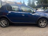 Usata Dacia Sandero Prestige 90 CV (66 kW) 2018 Blu Utilitaria