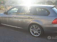 usata BMW 318 station wagon 2012