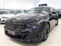 Usata BMW i5 M Sport 442 kW (601 CV) 2024 Blu Berlina