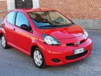 Usata Toyota Aygo Edition 68 CV (50 kW) 2010 Rosso Utilitaria