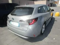 Usata Toyota Corolla Business Edition 122 CV (89 kW) 2021 Grigio Station wagon