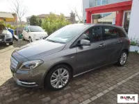 Usata Mercedes B180 Premium 109 CV (80 kW) 2011 Grigio Utilitaria
