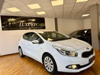 Usata Kia Ceed 99 CV (72 kW) 2014 Bianco Utilitaria
