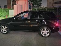 Usata Mercedes ML320 224 CV (164 kW) 2005 Nero SUV