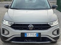 Usata VW T-Roc Life 116 CV (85 kW) 2024 Bianco SUV