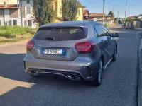 Usata Mercedes A180 Premium 109 CV (80 kW) 2018 Grigio Berlina