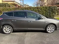Usata Lancia Delta Silver 120 CV (88 kW) 2014 Grigio Utilitaria