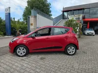 Usata Hyundai i10 Blackline 66 CV (48 kW) 2015 Rosso Utilitaria