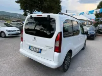 Usata Peugeot Partner Tepee 99 CV (72 kW) 2016 Bianco Monovolume