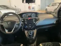 Usata Lancia Ypsilon 95 CV (69 kW) 2017 Grigio Utilitaria