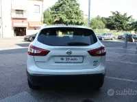 Usata Nissan Qashqai 110 CV (80 kW) 2015 Bianco SUV