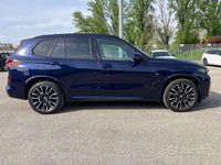 Usata BMW X5 M Sport 352 CV (258 kW) 2025 Tanzanite blue metallizzato SUV