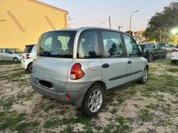Usata Fiat Multipla 103 CV (75 kW) 2000 Grigio Monovolume