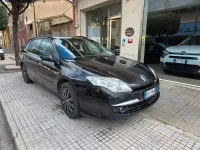Usata Renault Laguna III 173 CV (127 kW) 2012 Nero Station wagon