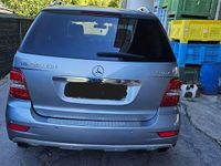 Usata Mercedes ML350 235 CV (172 kW) 2009 Grigio SUV
