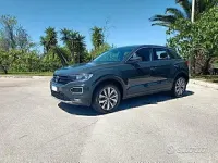 Usata VW T-Roc 116 CV (85 kW) 2019 Grigio SUV