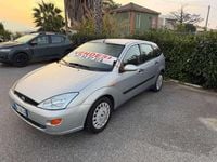 Usata Ford Focus Ambiente 90 CV (66 kW) 2000 Argento Berlina