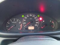 Usata Nissan Micra SE 75 CV (55 kW) 2001 Argento Utilitaria