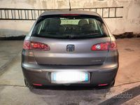 Usata Seat Ibiza 101 CV (74 kW) 2005 Grigio Utilitaria